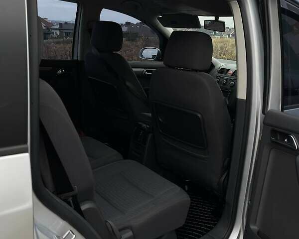 Серый Фольксваген Туран, объемом двигателя 2 л и пробегом 296 тыс. км за 4999 $, фото 32 на Automoto.ua