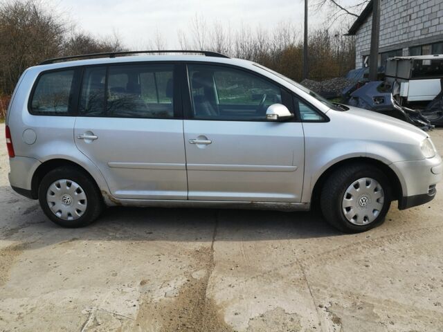 Серый Фольксваген Туран, объемом двигателя 0 л и пробегом 330 тыс. км за 1800 $, фото 18 на Automoto.ua