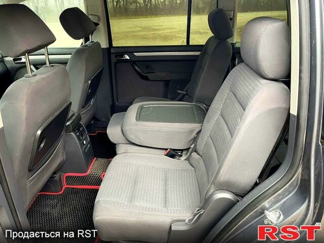 Серый Фольксваген Туран, объемом двигателя 1.6 л и пробегом 241 тыс. км за 4999 $, фото 9 на Automoto.ua