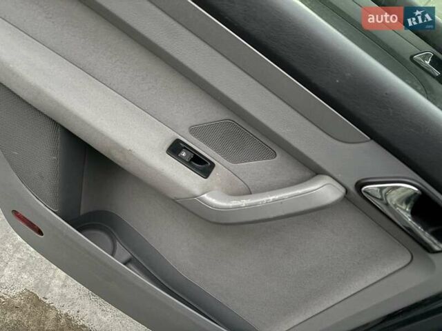 Серый Фольксваген Туран, объемом двигателя 2 л и пробегом 214 тыс. км за 6600 $, фото 52 на Automoto.ua