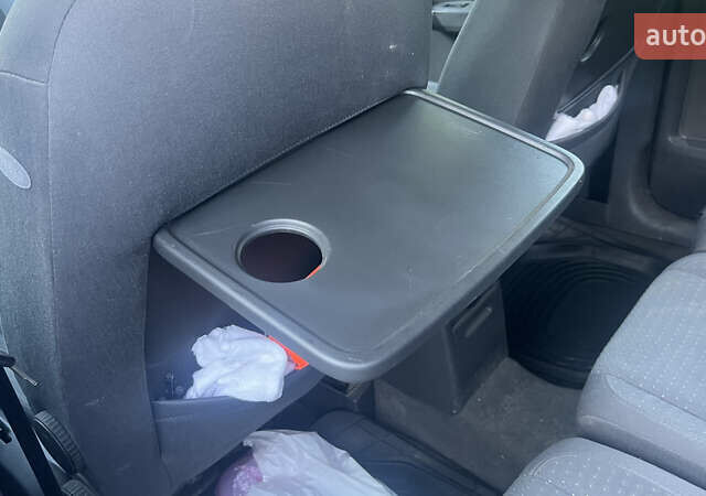 Серый Фольксваген Туран, объемом двигателя 1.9 л и пробегом 295 тыс. км за 5700 $, фото 29 на Automoto.ua