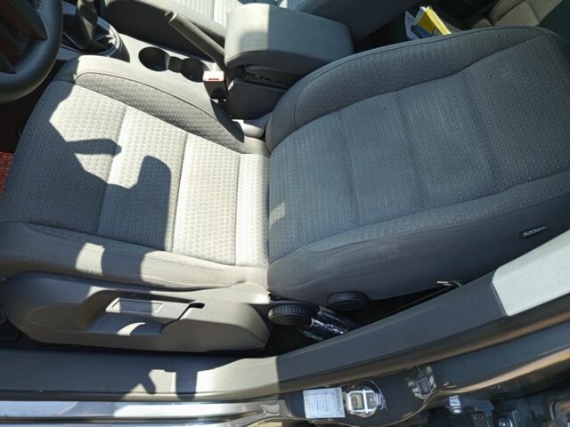 Сірий Фольксваген Туран, об'ємом двигуна 1.6 л та пробігом 230 тис. км за 5500 $, фото 7 на Automoto.ua