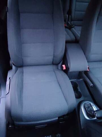 Серый Фольксваген Туран, объемом двигателя 1.9 л и пробегом 254 тыс. км за 5950 $, фото 23 на Automoto.ua