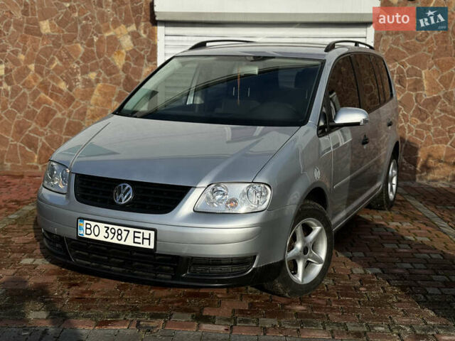Серый Фольксваген Туран, объемом двигателя 1.9 л и пробегом 205 тыс. км за 5600 $, фото 7 на Automoto.ua