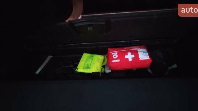 Серый Фольксваген Туран, объемом двигателя 1.9 л и пробегом 254 тыс. км за 5950 $, фото 42 на Automoto.ua