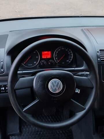 Серый Фольксваген Туран, объемом двигателя 1.9 л и пробегом 254 тыс. км за 5950 $, фото 27 на Automoto.ua