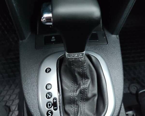 Серый Фольксваген Туран, объемом двигателя 1.9 л и пробегом 254 тыс. км за 5950 $, фото 31 на Automoto.ua