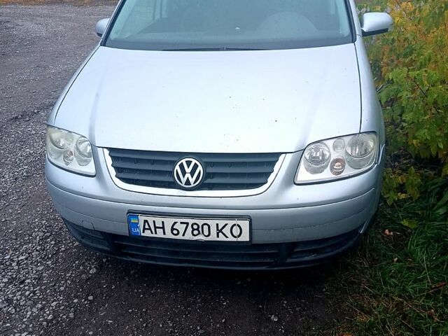 Сірий Фольксваген Туран, об'ємом двигуна 1.9 л та пробігом 300 тис. км за 4200 $, фото 7 на Automoto.ua