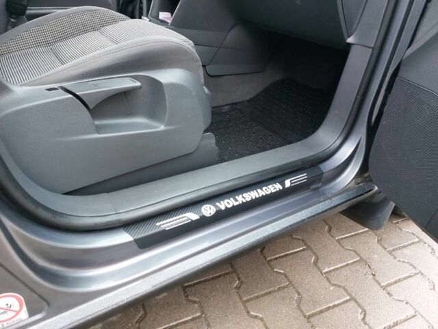 Серый Фольксваген Туран, объемом двигателя 2 л и пробегом 320 тыс. км за 6200 $, фото 7 на Automoto.ua