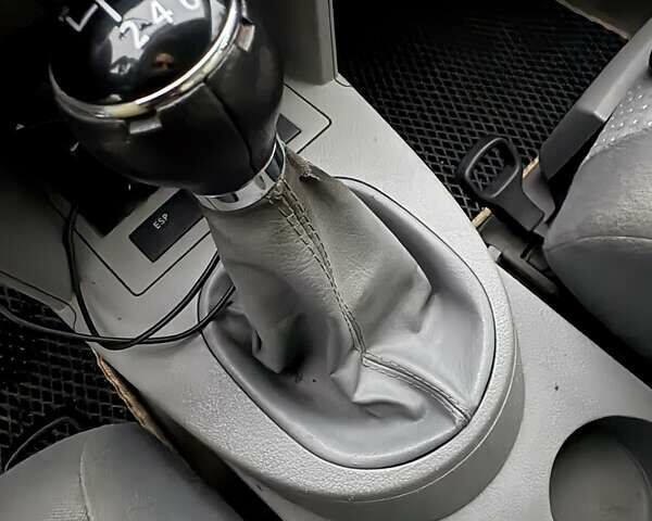 Серый Фольксваген Туран, объемом двигателя 2 л и пробегом 214 тыс. км за 6600 $, фото 15 на Automoto.ua