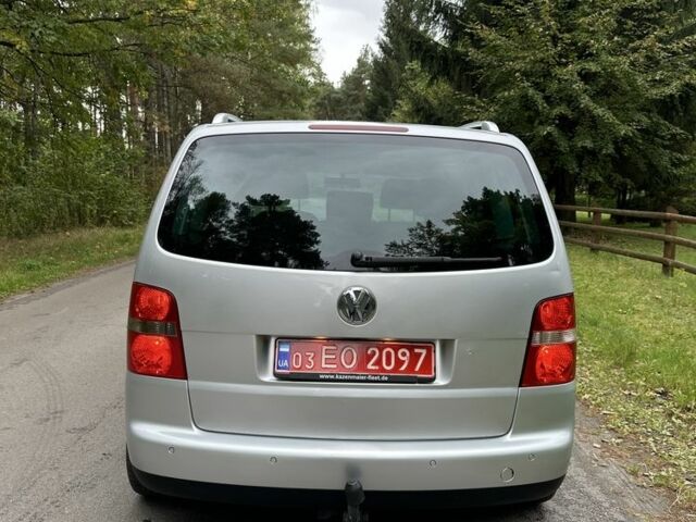 Серый Фольксваген Туран, объемом двигателя 1.6 л и пробегом 2 тыс. км за 6600 $, фото 5 на Automoto.ua