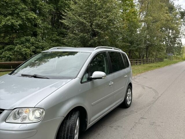 Серый Фольксваген Туран, объемом двигателя 1.6 л и пробегом 2 тыс. км за 6600 $, фото 21 на Automoto.ua