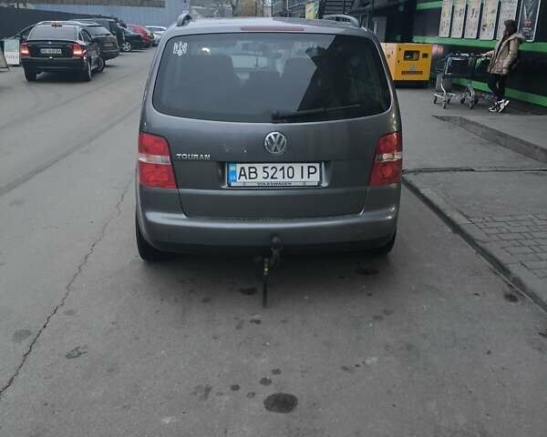 Серый Фольксваген Туран, объемом двигателя 1.6 л и пробегом 250 тыс. км за 6300 $, фото 16 на Automoto.ua