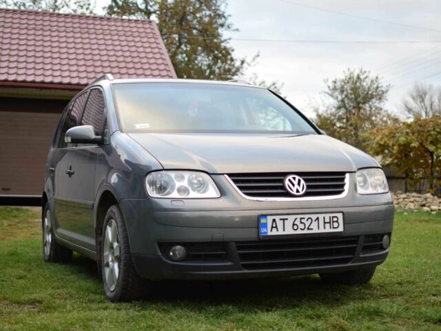 Серый Фольксваген Туран, объемом двигателя 2 л и пробегом 370 тыс. км за 4950 $, фото 8 на Automoto.ua