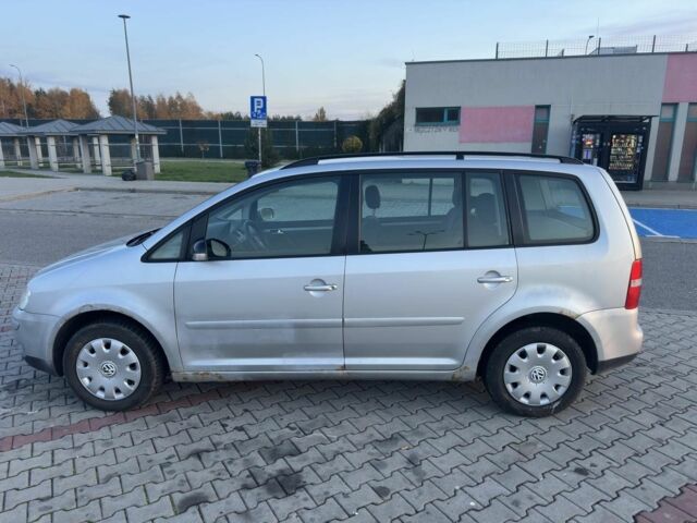 Серый Фольксваген Туран, объемом двигателя 0 л и пробегом 330 тыс. км за 1800 $, фото 3 на Automoto.ua