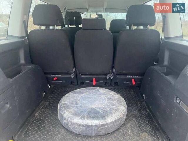 Серый Фольксваген Туран, объемом двигателя 1.6 л и пробегом 240 тыс. км за 4999 $, фото 9 на Automoto.ua