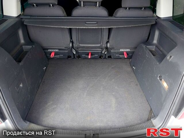 Сірий Фольксваген Туран, об'ємом двигуна 1.6 л та пробігом 219 тис. км за 6699 $, фото 9 на Automoto.ua