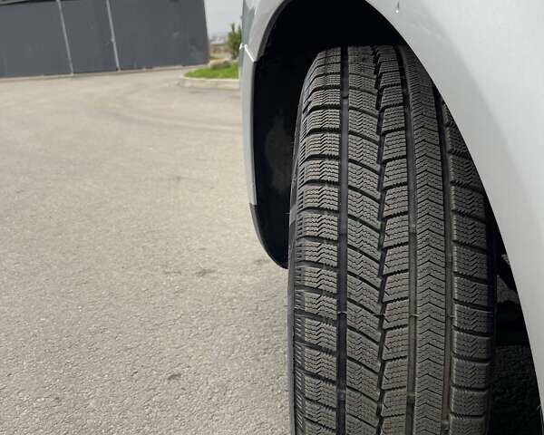 Серый Фольксваген Туран, объемом двигателя 2 л и пробегом 296 тыс. км за 4999 $, фото 41 на Automoto.ua