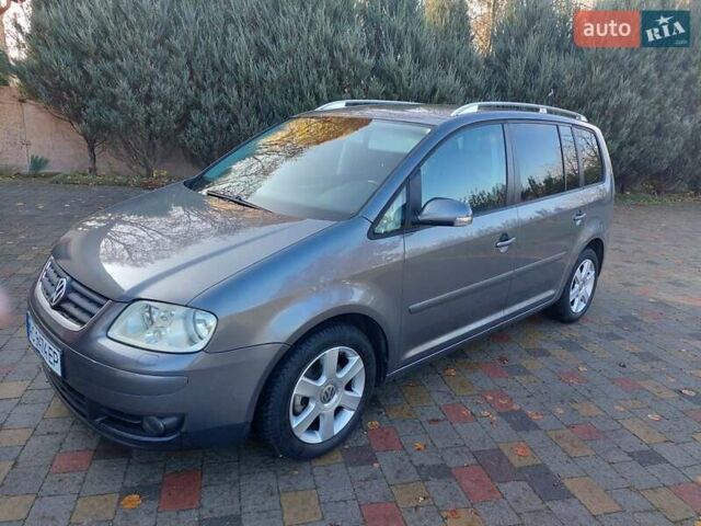 Серый Фольксваген Туран, объемом двигателя 1.9 л и пробегом 189 тыс. км за 7300 $, фото 8 на Automoto.ua