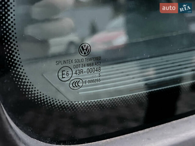 Сірий Фольксваген Туран, об'ємом двигуна 1.6 л та пробігом 307 тис. км за 4900 $, фото 58 на Automoto.ua