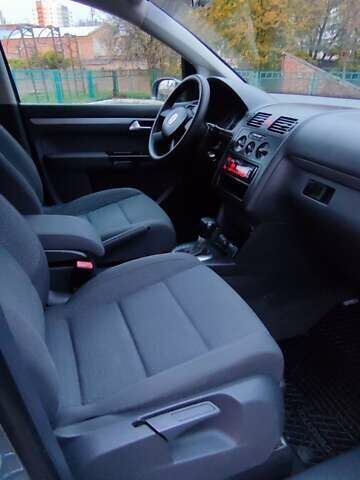 Серый Фольксваген Туран, объемом двигателя 1.9 л и пробегом 254 тыс. км за 5950 $, фото 34 на Automoto.ua