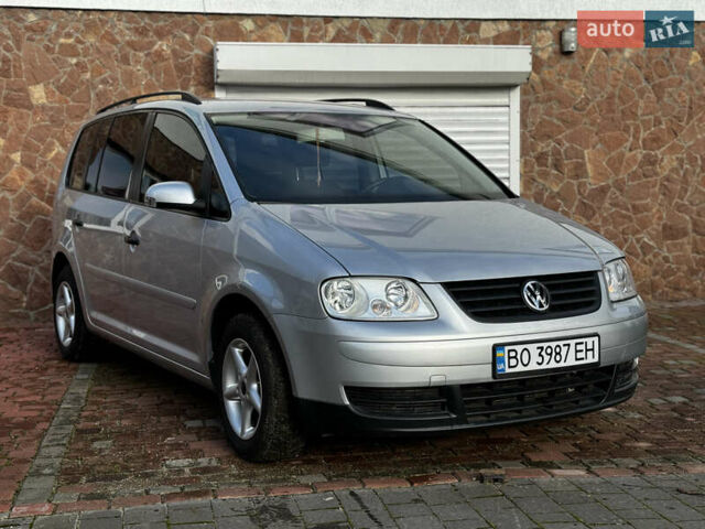 Серый Фольксваген Туран, объемом двигателя 1.9 л и пробегом 205 тыс. км за 5600 $, фото 6 на Automoto.ua