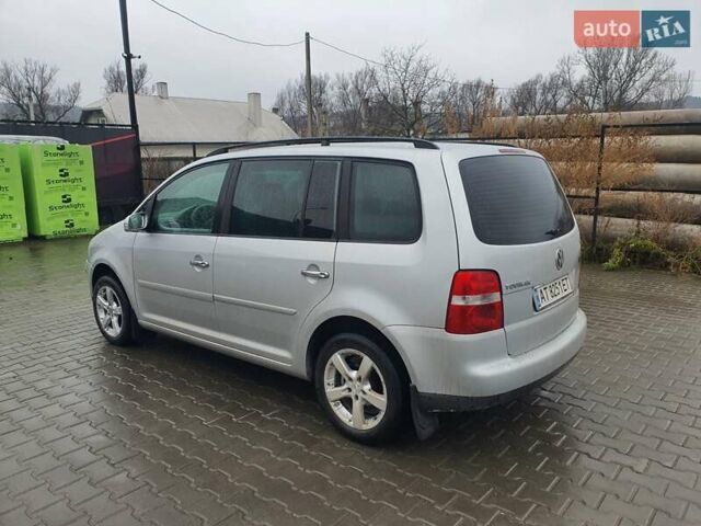 Сірий Фольксваген Туран, об'ємом двигуна 1.6 л та пробігом 270 тис. км за 4700 $, фото 10 на Automoto.ua