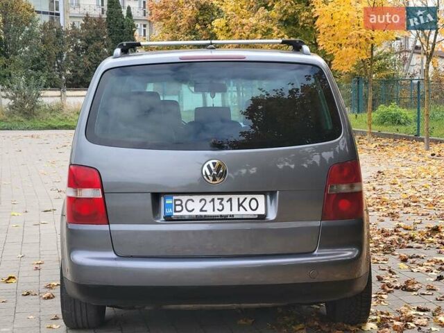 Серый Фольксваген Туран, объемом двигателя 2 л и пробегом 330 тыс. км за 5300 $, фото 11 на Automoto.ua