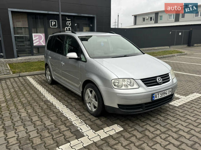 Сірий Фольксваген Туран, об'ємом двигуна 1.6 л та пробігом 262 тис. км за 5500 $, фото 8 на Automoto.ua