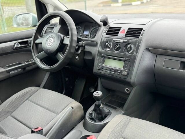 Серый Фольксваген Туран, объемом двигателя 0 л и пробегом 123 тыс. км за 2900 $, фото 5 на Automoto.ua