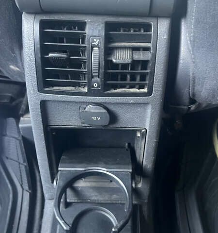 Серый Фольксваген Туран, объемом двигателя 1.9 л и пробегом 295 тыс. км за 5700 $, фото 31 на Automoto.ua