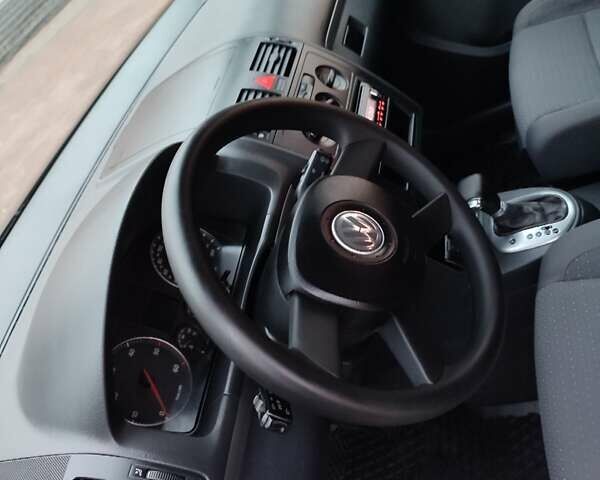 Серый Фольксваген Туран, объемом двигателя 1.9 л и пробегом 254 тыс. км за 5950 $, фото 35 на Automoto.ua