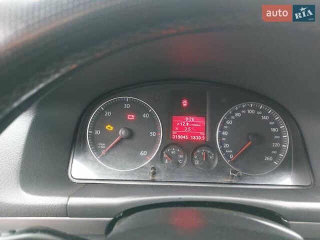 Серый Фольксваген Туран, объемом двигателя 1.97 л и пробегом 320 тыс. км за 6200 $, фото 20 на Automoto.ua