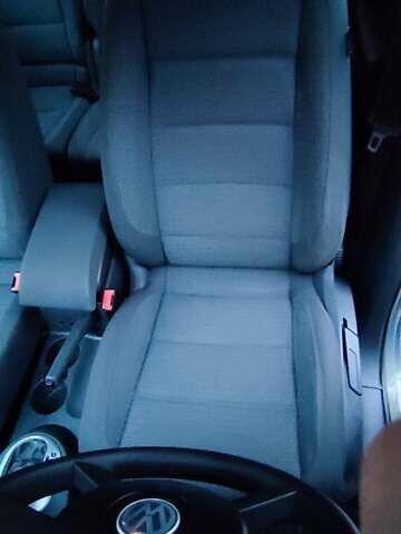 Серый Фольксваген Туран, объемом двигателя 1.9 л и пробегом 254 тыс. км за 5950 $, фото 22 на Automoto.ua