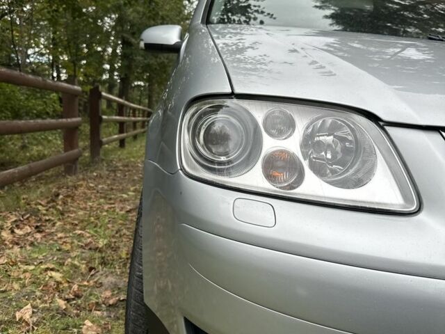 Серый Фольксваген Туран, объемом двигателя 1.6 л и пробегом 2 тыс. км за 6600 $, фото 16 на Automoto.ua