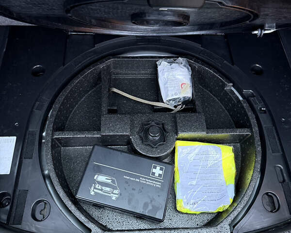 Серый Фольксваген Туран, объемом двигателя 1.6 л и пробегом 213 тыс. км за 6900 $, фото 51 на Automoto.ua