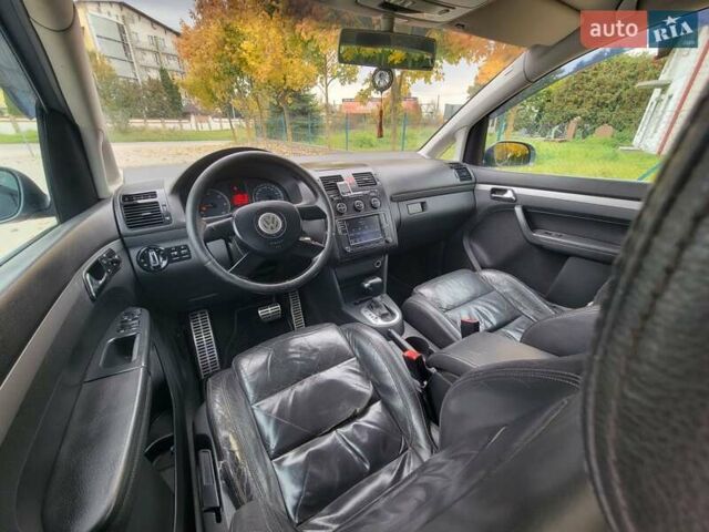 Серый Фольксваген Туран, объемом двигателя 2 л и пробегом 330 тыс. км за 5300 $, фото 22 на Automoto.ua