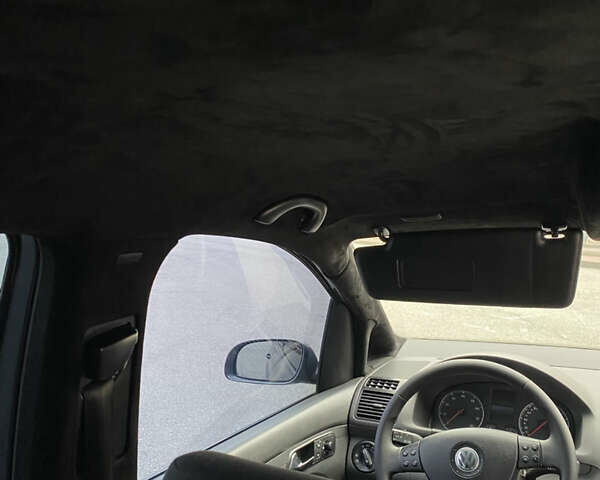 Серый Фольксваген Туран, объемом двигателя 1.6 л и пробегом 240 тыс. км за 7000 $, фото 18 на Automoto.ua