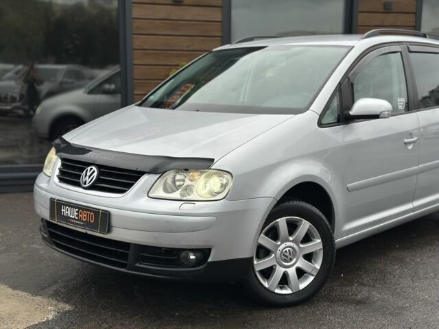 Сірий Фольксваген Туран, об'ємом двигуна 1.6 л та пробігом 267 тис. км за 6500 $, фото 1 на Automoto.ua