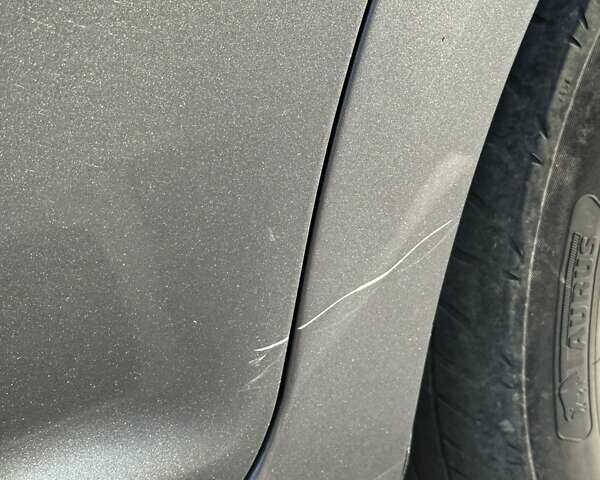 Серый Фольксваген Туран, объемом двигателя 1.97 л и пробегом 330 тыс. км за 5800 $, фото 20 на Automoto.ua