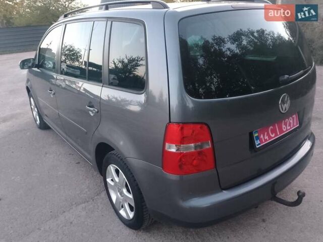 Серый Фольксваген Туран, объемом двигателя 1.6 л и пробегом 215 тыс. км за 5900 $, фото 9 на Automoto.ua