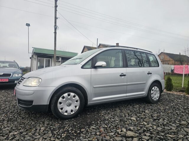 Серый Фольксваген Туран, объемом двигателя 0 л и пробегом 250 тыс. км за 5500 $, фото 17 на Automoto.ua