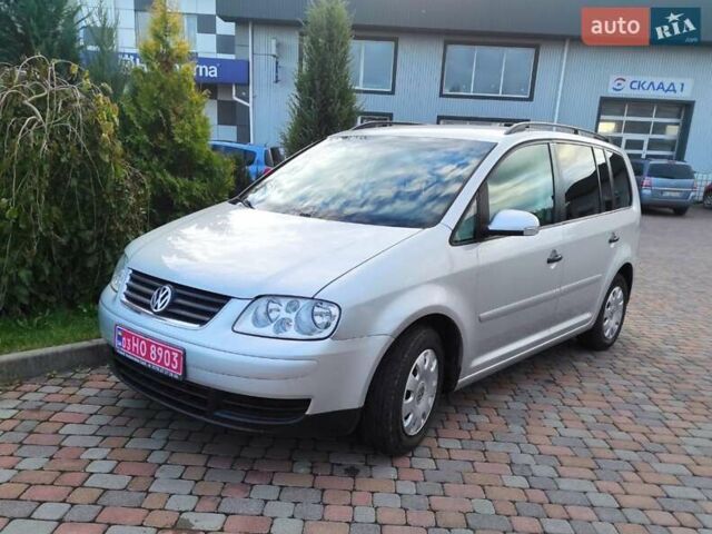 Серый Фольксваген Туран, объемом двигателя 1.6 л и пробегом 220 тыс. км за 5650 $, фото 24 на Automoto.ua