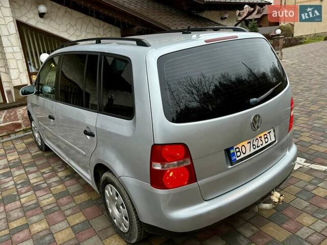 Сірий Фольксваген Туран, об'ємом двигуна 1.9 л та пробігом 264 тис. км за 5400 $, фото 24 на Automoto.ua