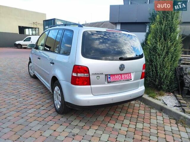 Серый Фольксваген Туран, объемом двигателя 1.6 л и пробегом 220 тыс. км за 5650 $, фото 28 на Automoto.ua