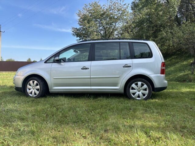 Серый Фольксваген Туран, объемом двигателя 1.6 л и пробегом 222 тыс. км за 5899 $, фото 23 на Automoto.ua