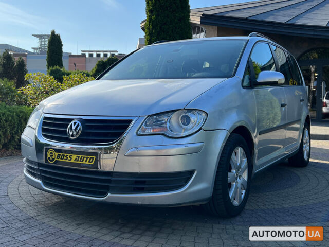 Серый Фольксваген Туран, объемом двигателя 1.4 л и пробегом 164 тыс. км за 5999 $, фото 2 на Automoto.ua
