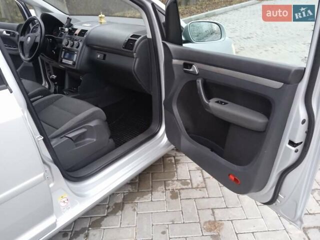 Сірий Фольксваген Туран, об'ємом двигуна 1.39 л та пробігом 243 тис. км за 5350 $, фото 49 на Automoto.ua