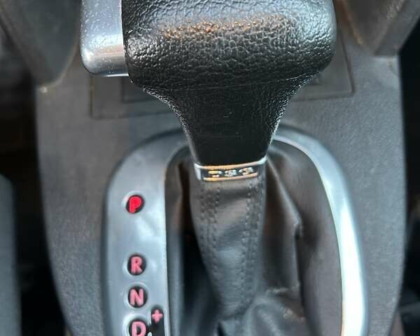 Серый Фольксваген Туран, объемом двигателя 1.9 л и пробегом 233 тыс. км за 6300 $, фото 14 на Automoto.ua