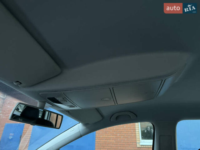 Сірий Фольксваген Туран, об'ємом двигуна 1.6 л та пробігом 219 тис. км за 6699 $, фото 37 на Automoto.ua